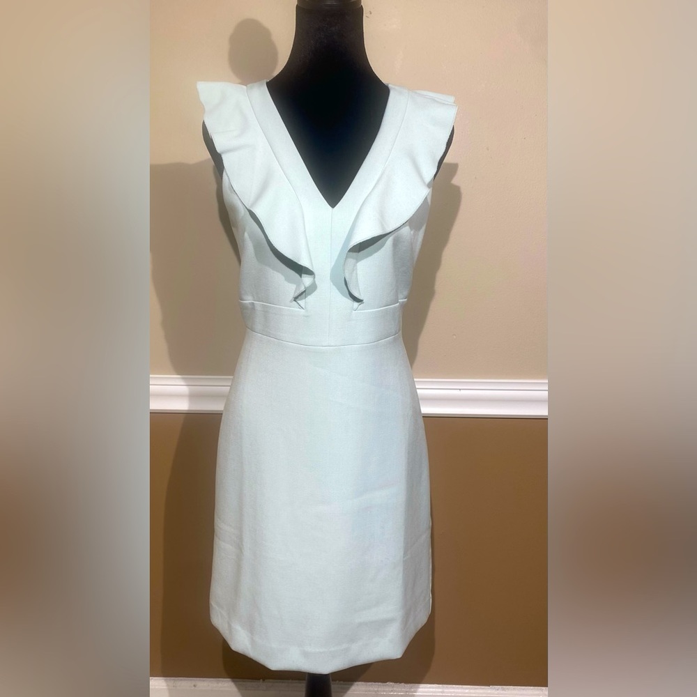Ann Taylor mint green dress. Size 0.